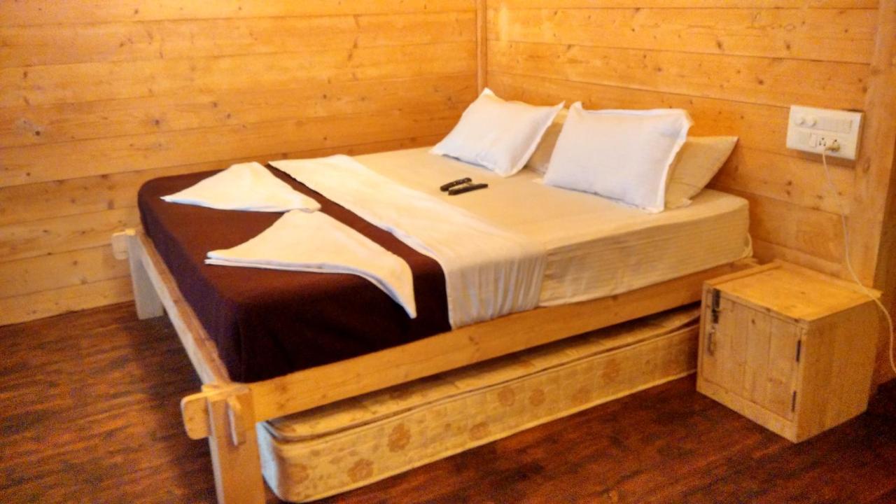 Klub Khavana- The Exclusive Beachfront Resort Vengurla 外观 照片