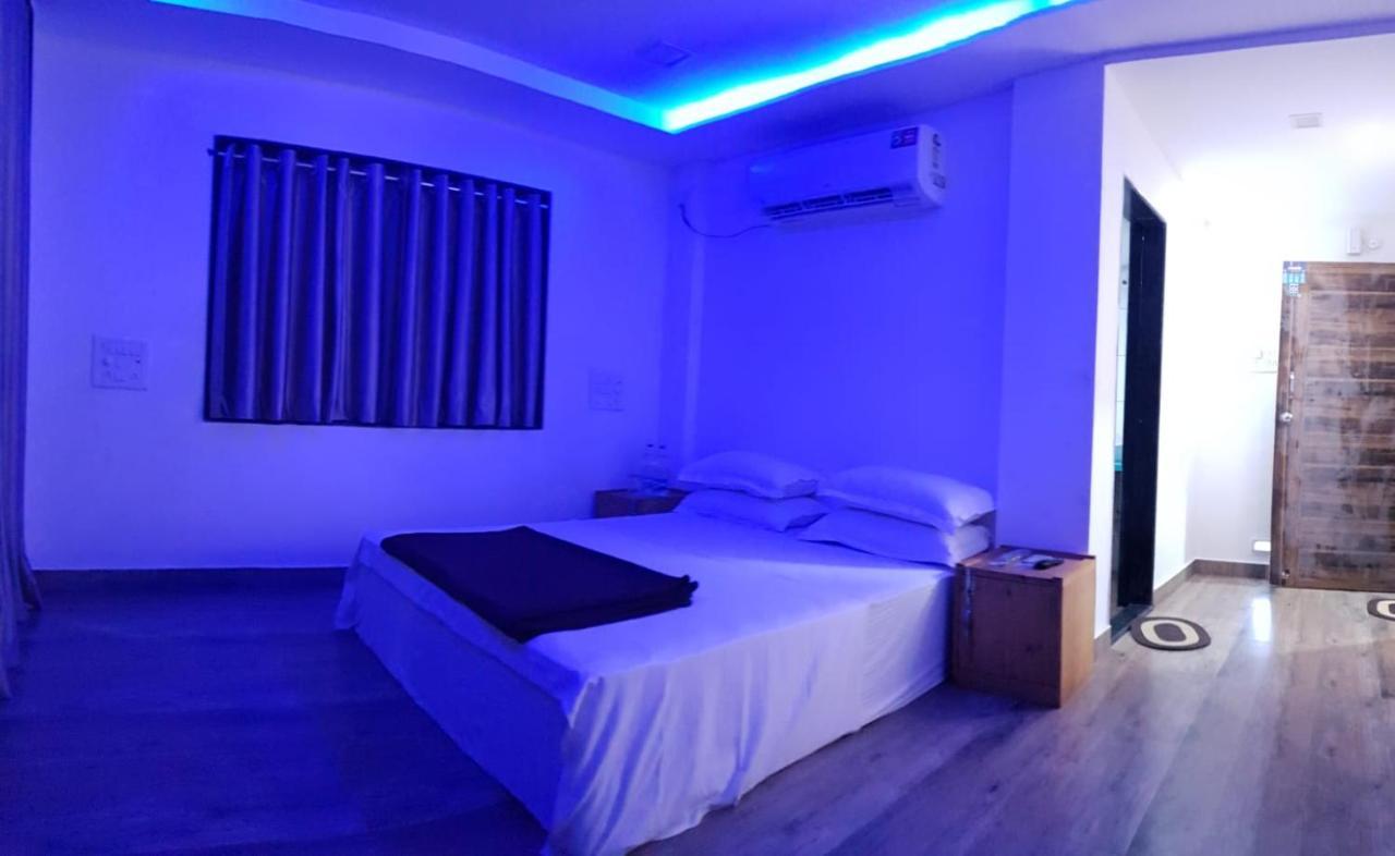 Klub Khavana- The Exclusive Beachfront Resort Vengurla 外观 照片