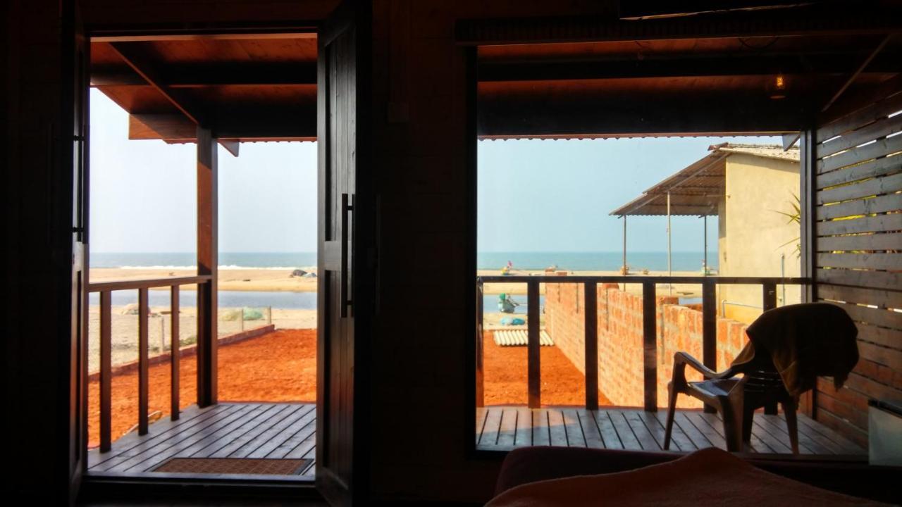 Klub Khavana- The Exclusive Beachfront Resort Vengurla 外观 照片